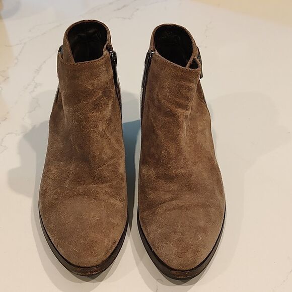 Aquatalia Farin Buckle Strap Side Zip Leather Ankle Booties Brown Suede  Size 8 - Picture 2 of 9